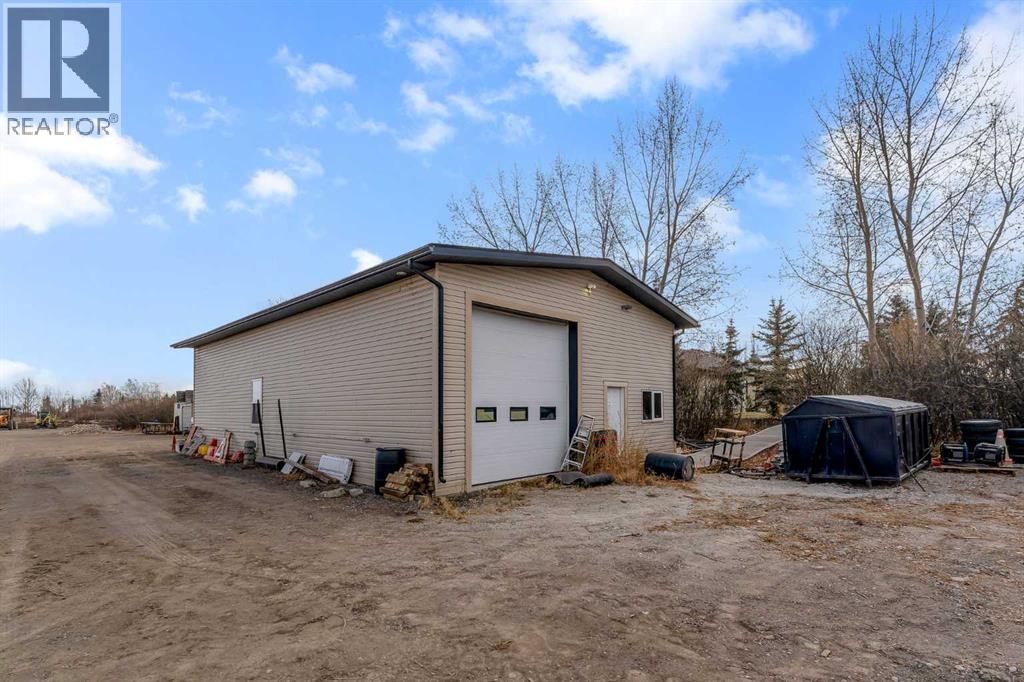 275200 Township Road 233 - 40