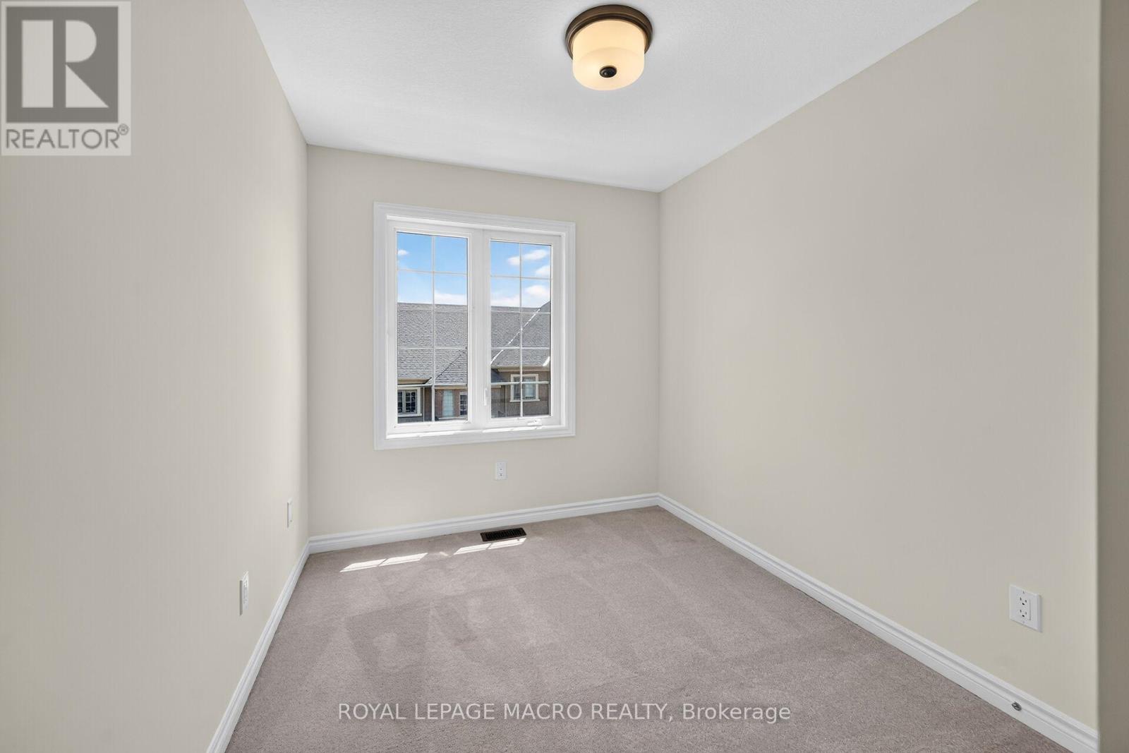 #19 620 COLBORNE STREET W - Image 27