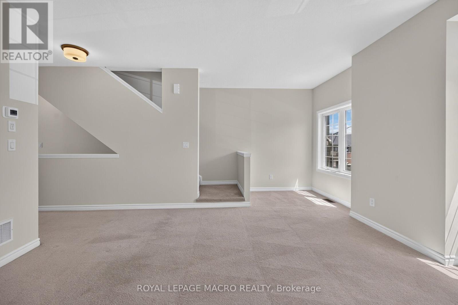 #19 620 COLBORNE STREET W - Image 25