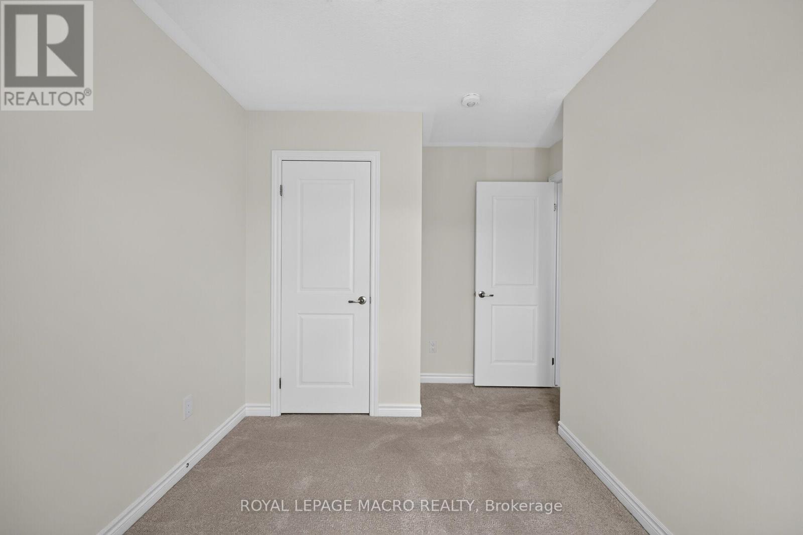 #19 620 COLBORNE STREET W - Image 28