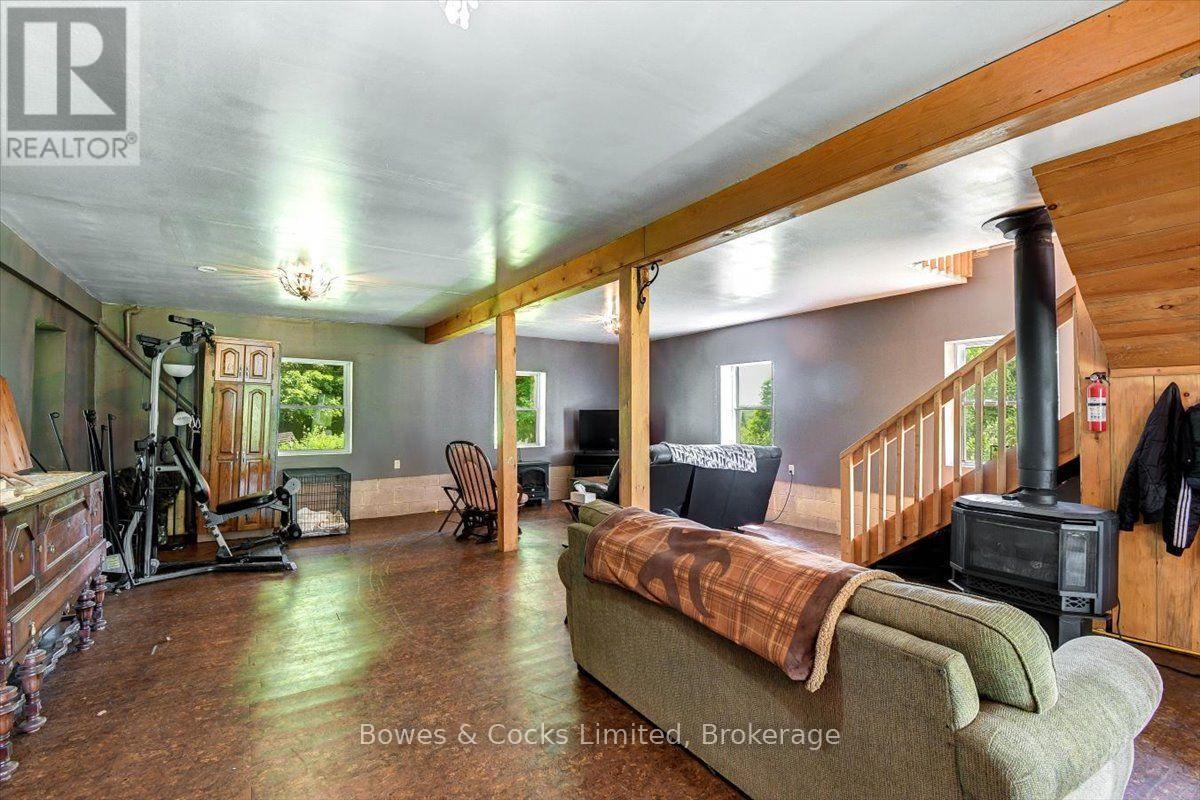 161 & 262 COLBOURNE ROAD - 11