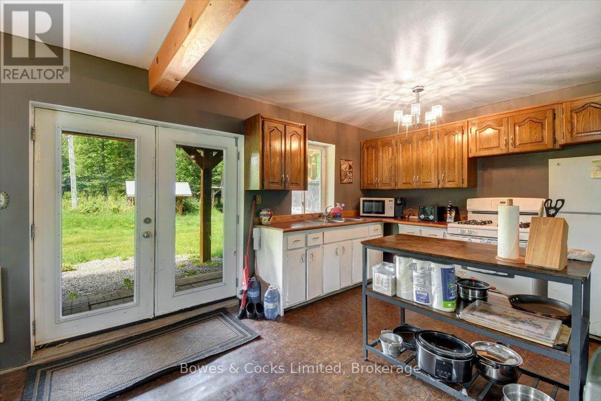 161 & 262 COLBOURNE ROAD - 6