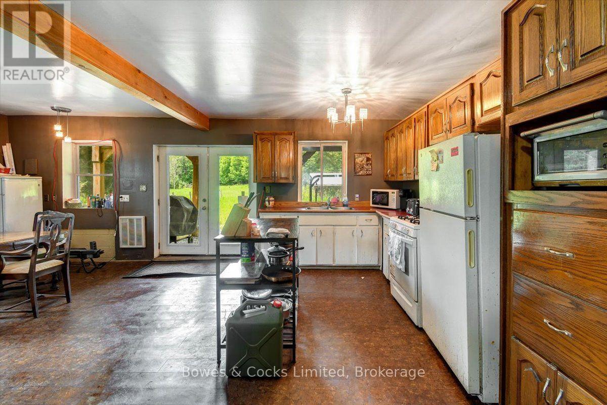 161 & 262 COLBOURNE ROAD - 7