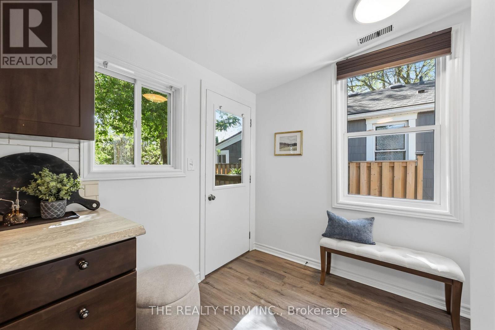 5 HENRY STREET - 4