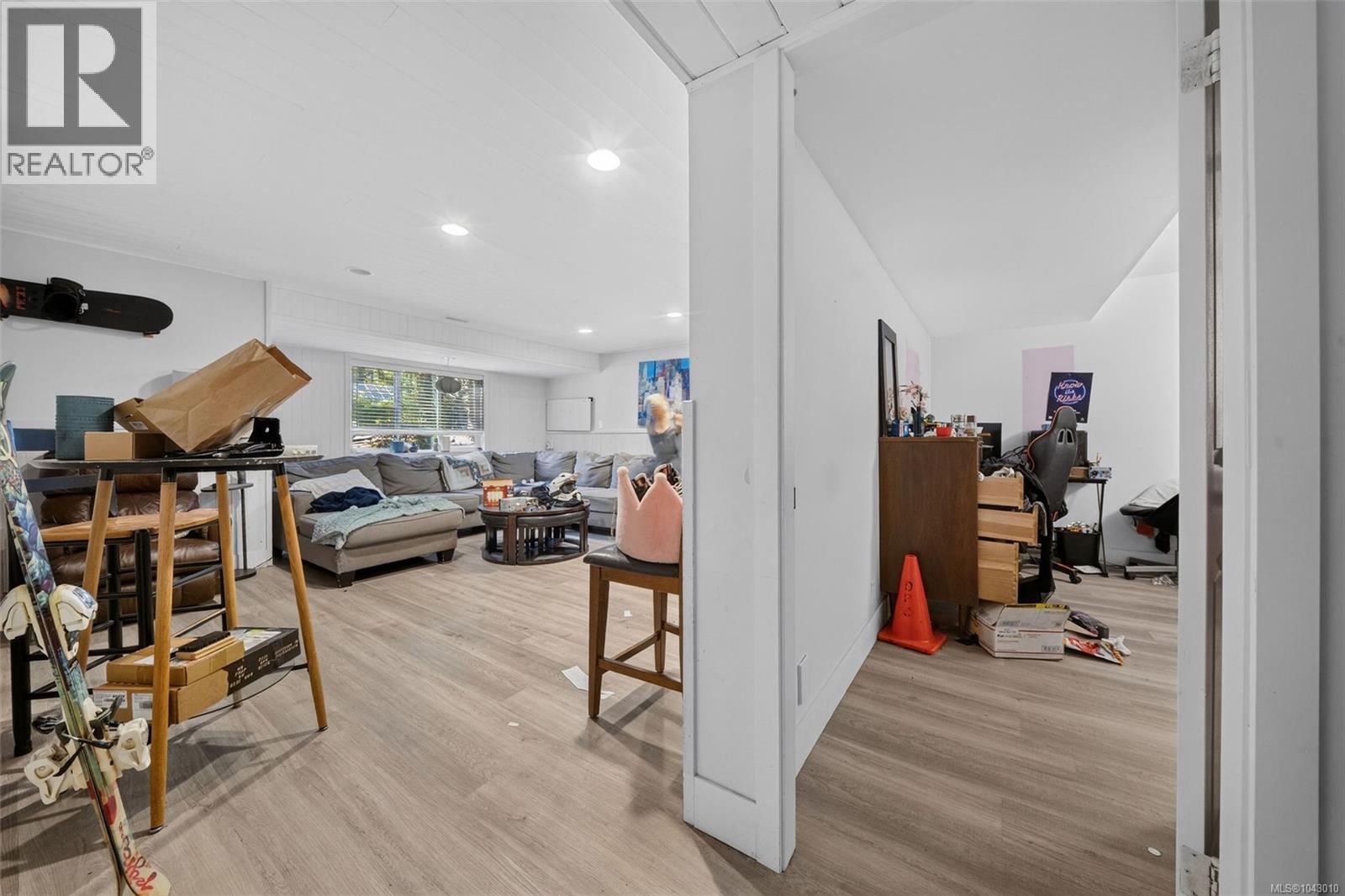 2400 Ravenhill Rd, Shawnigan Lake