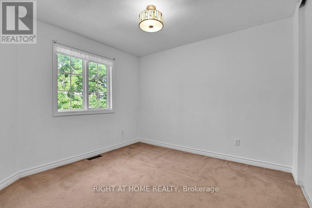 198 DEERFOX DRIVE - 20
