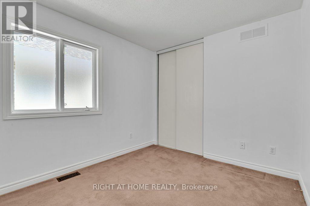 198 DEERFOX DRIVE - 22