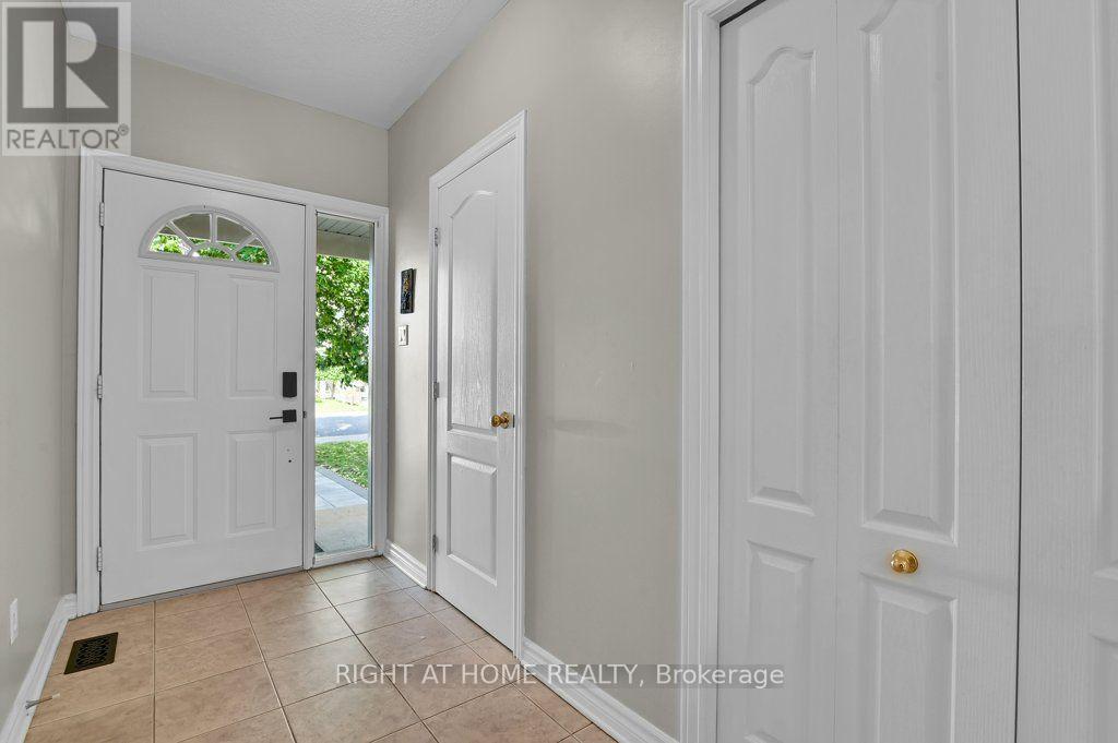 198 DEERFOX DRIVE - 3