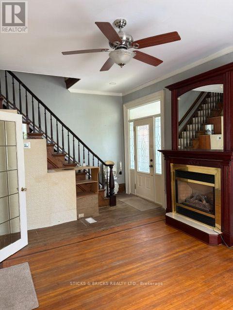 12 CROSS STREET - 31