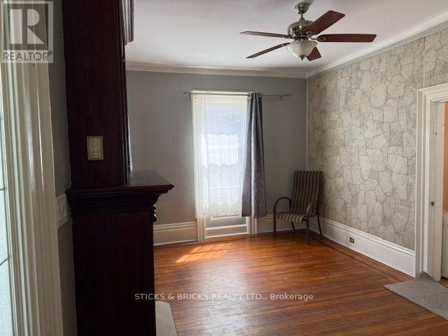12 CROSS STREET - 33