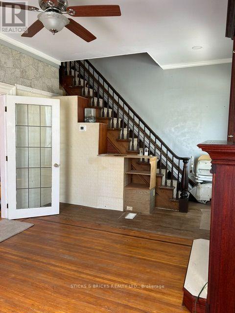 12 CROSS STREET - 38
