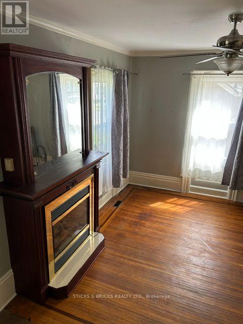 12 CROSS STREET - 39