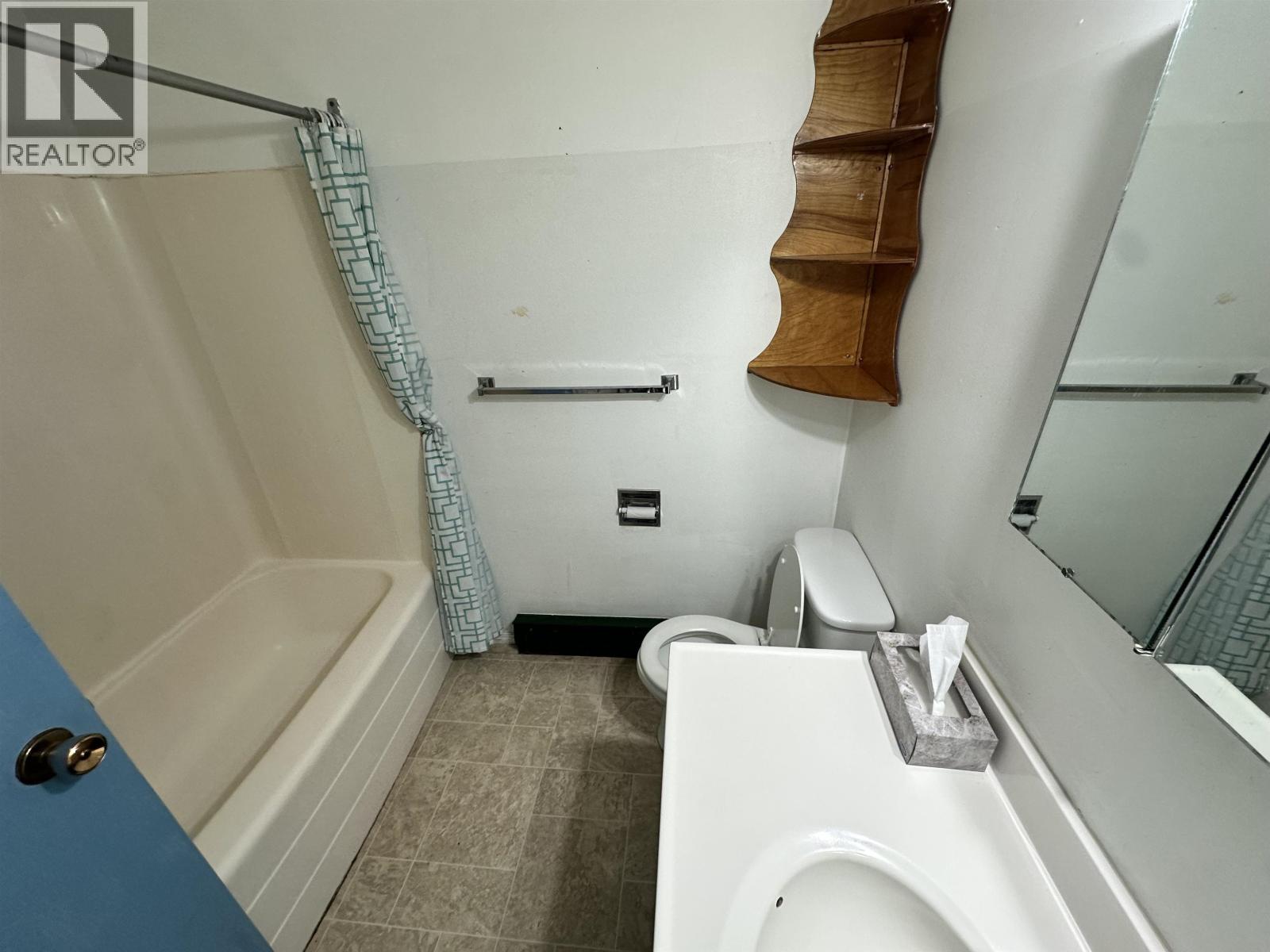 461 EVERGREEN CRESCENT - 27