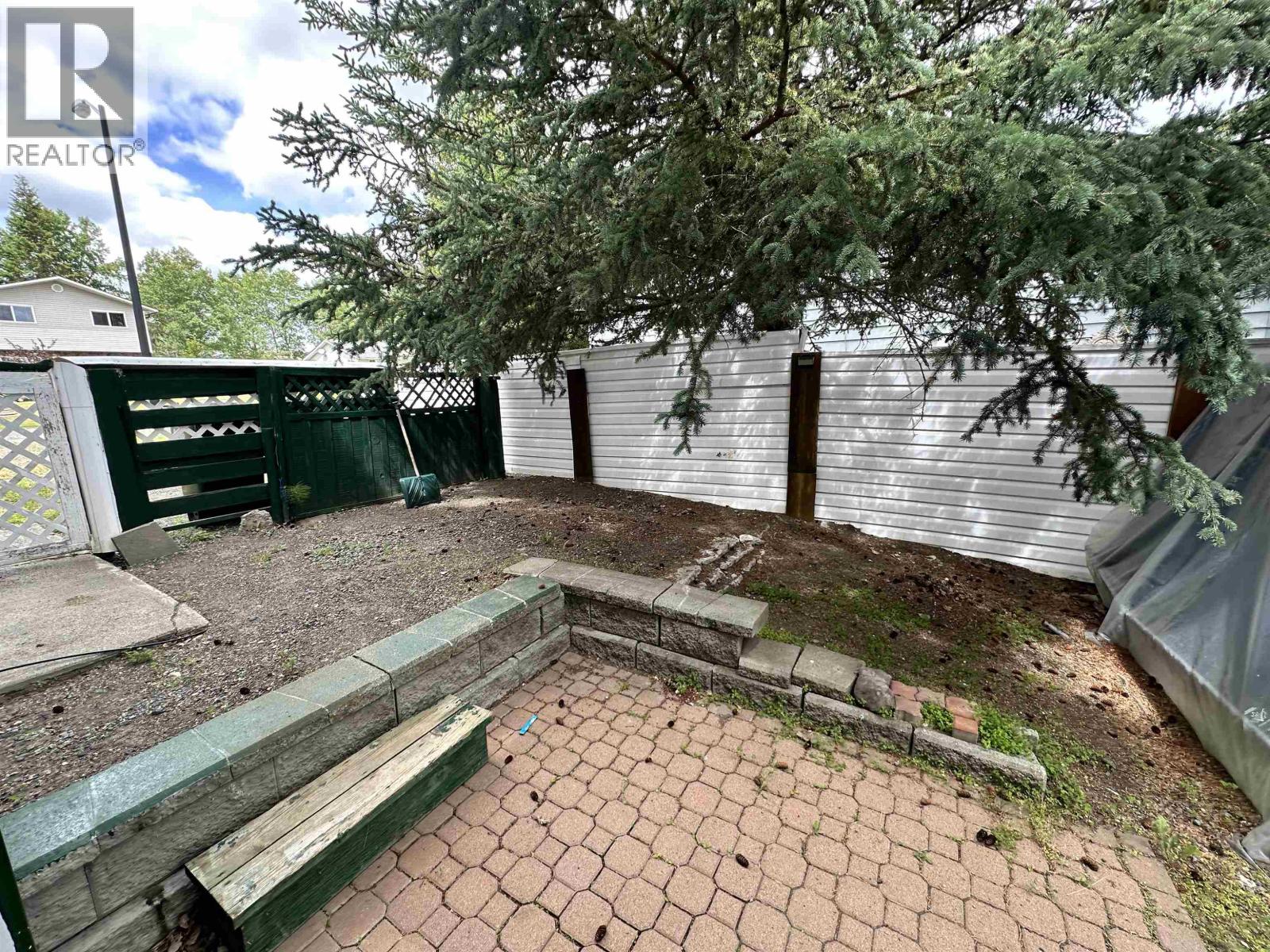 461 EVERGREEN CRESCENT - 31