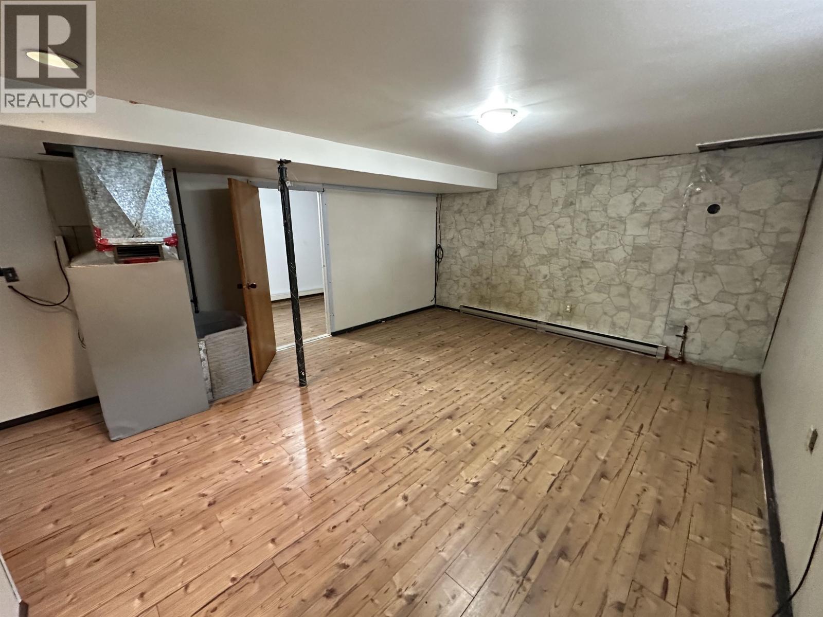 461 EVERGREEN CRESCENT - Image 38