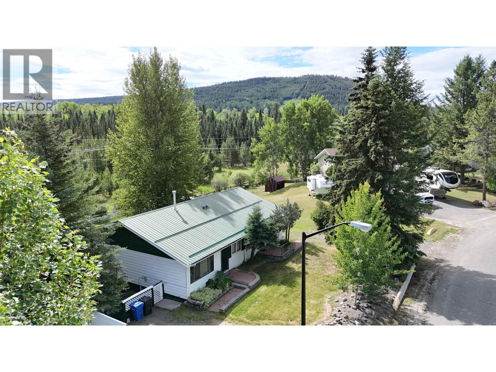 461 EVERGREEN CRESCENT - 7