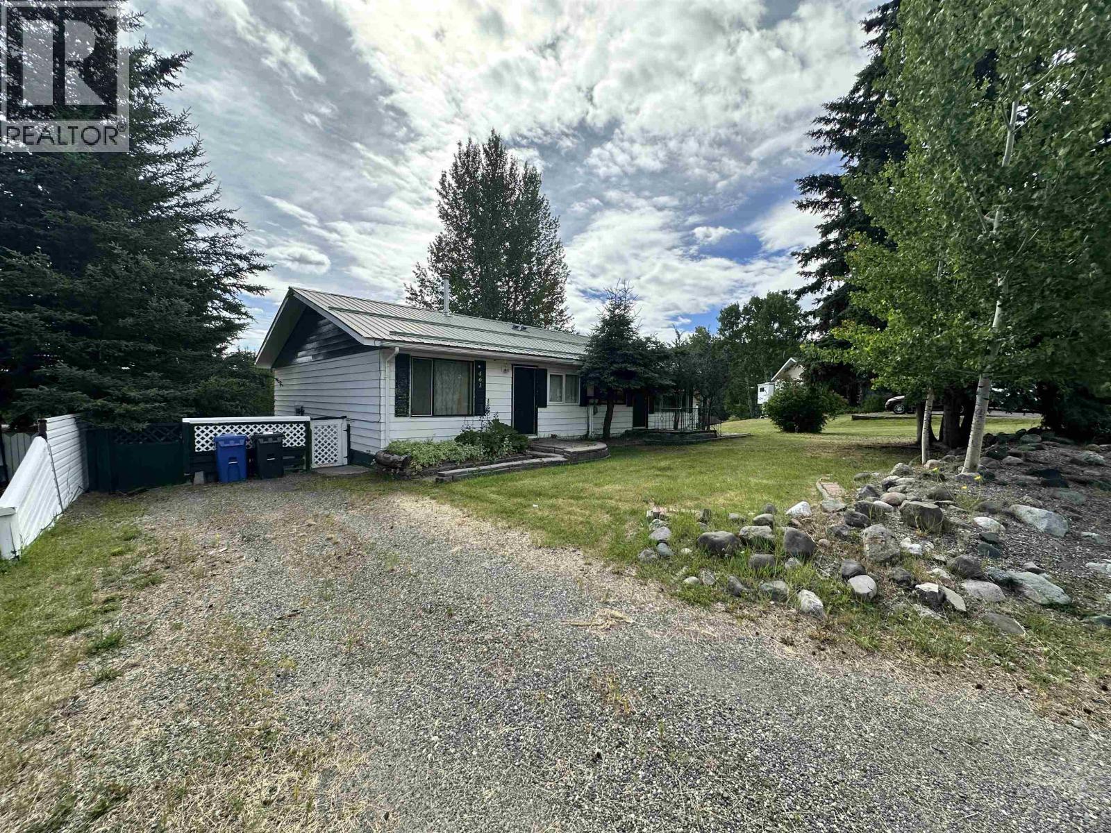 461 EVERGREEN CRESCENT - 8