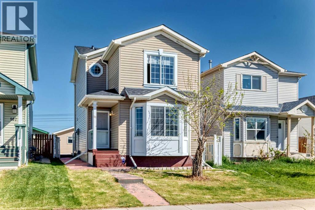111 Martin Crossing Close NE - 1