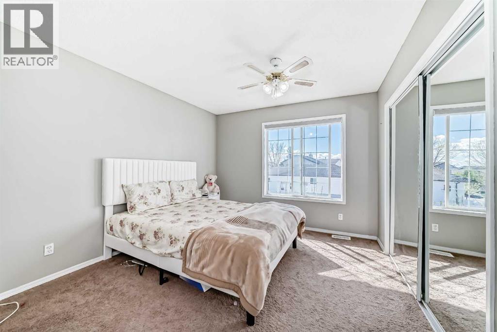 111 Martin Crossing Close NE - 13