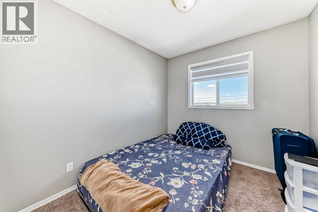 111 Martin Crossing Close NE - 16