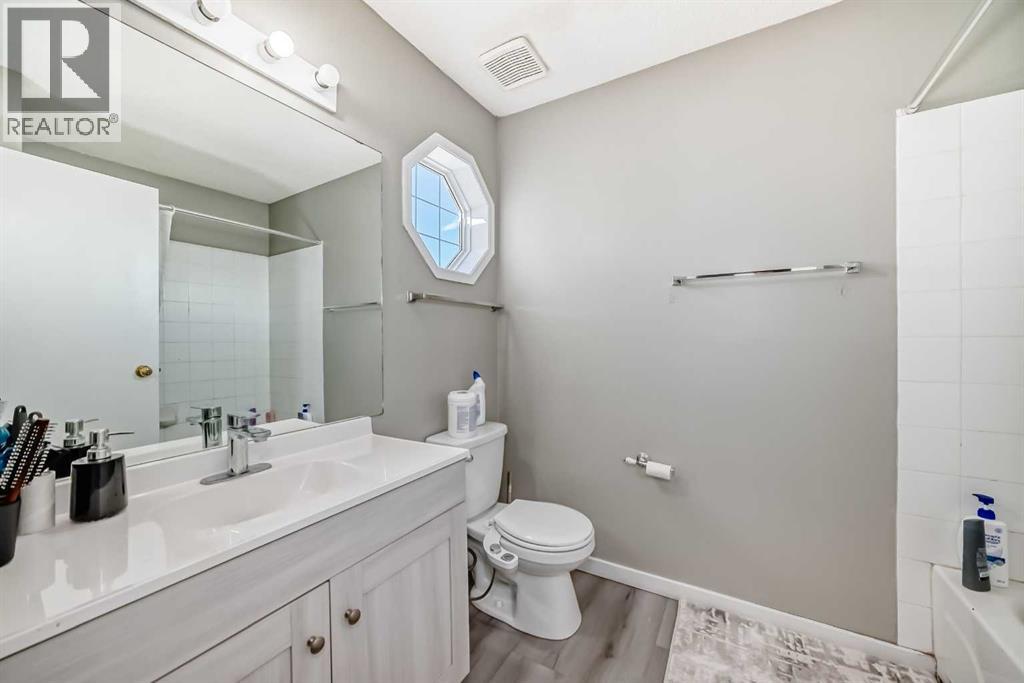 111 Martin Crossing Close NE - 20