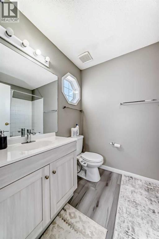 111 Martin Crossing Close NE - 21