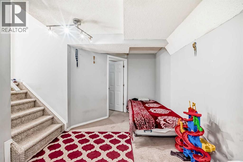 111 Martin Crossing Close NE - 22