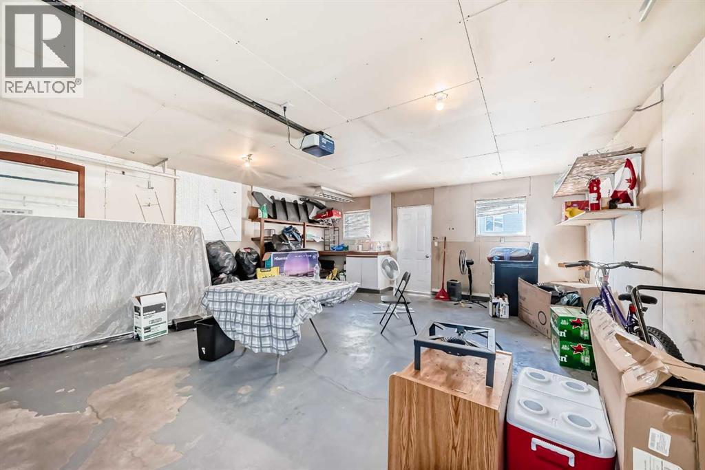 111 Martin Crossing Close NE - 29