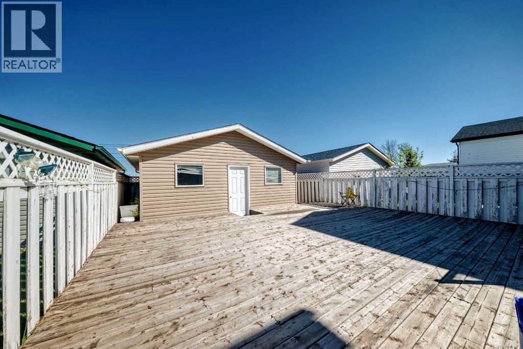 111 Martin Crossing Close NE - 31