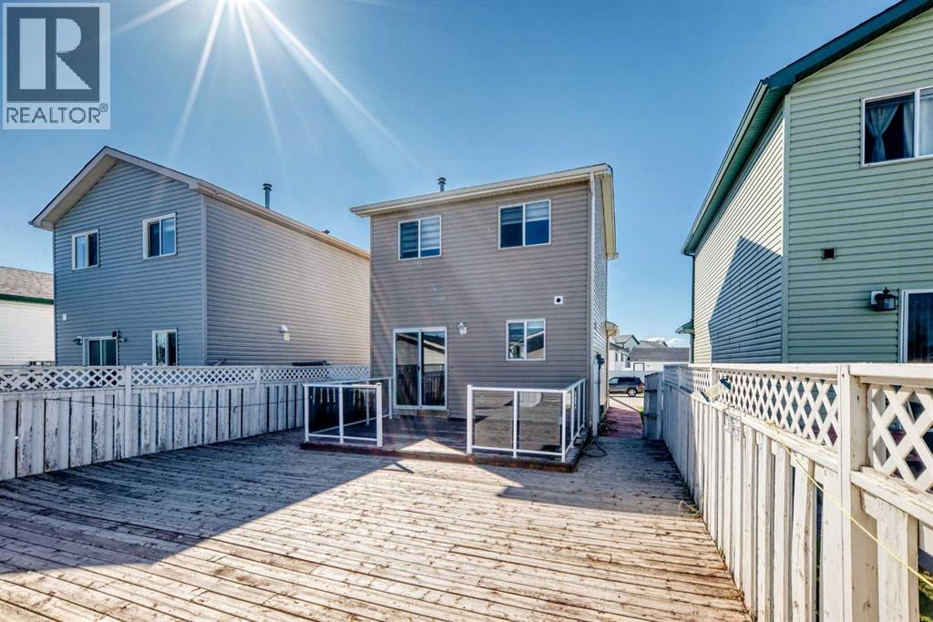 111 Martin Crossing Close NE - 32
