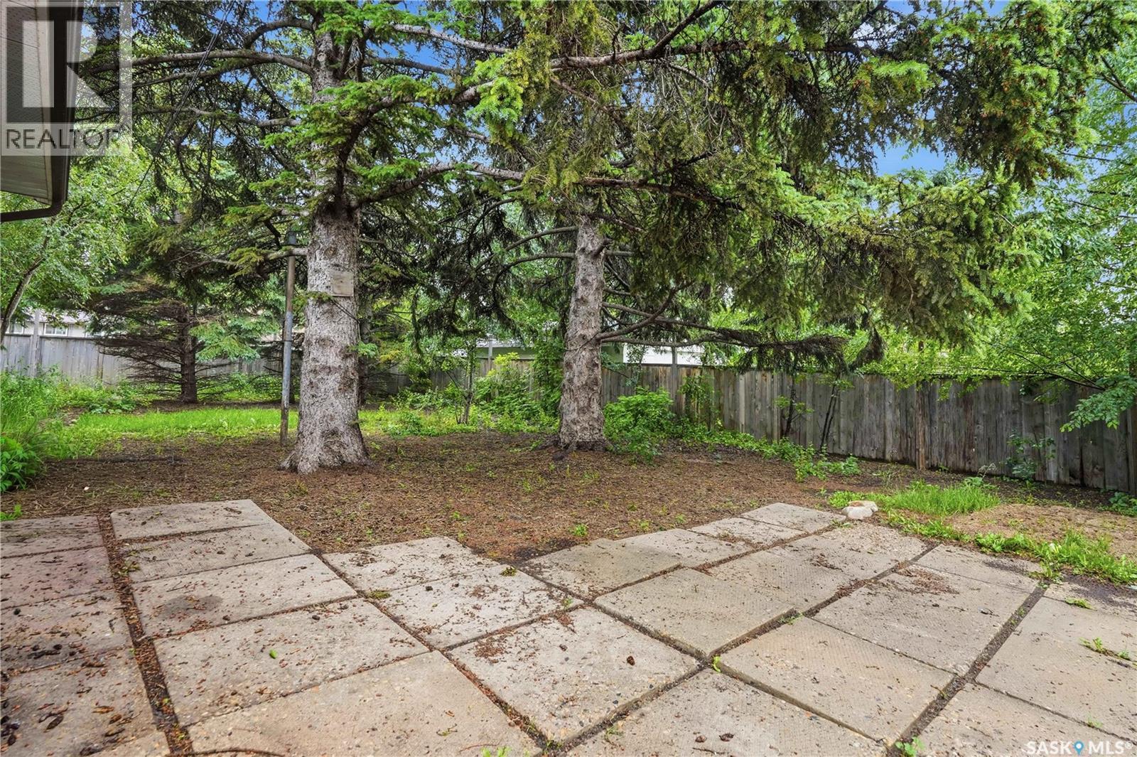 110 McCannel STREET - 28