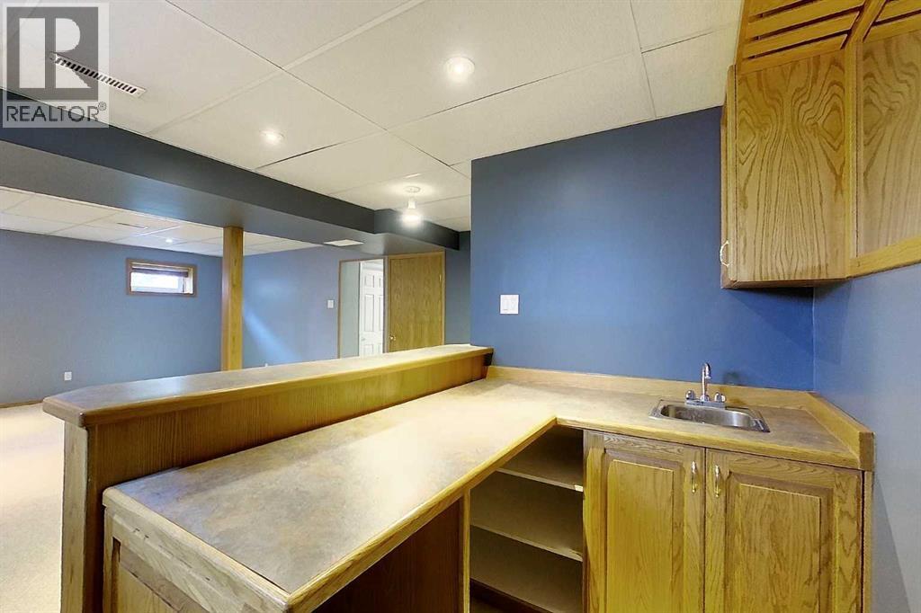 5415 15 Avenue - 18