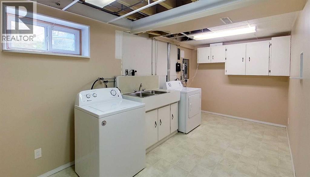 5415 15 Avenue - 22