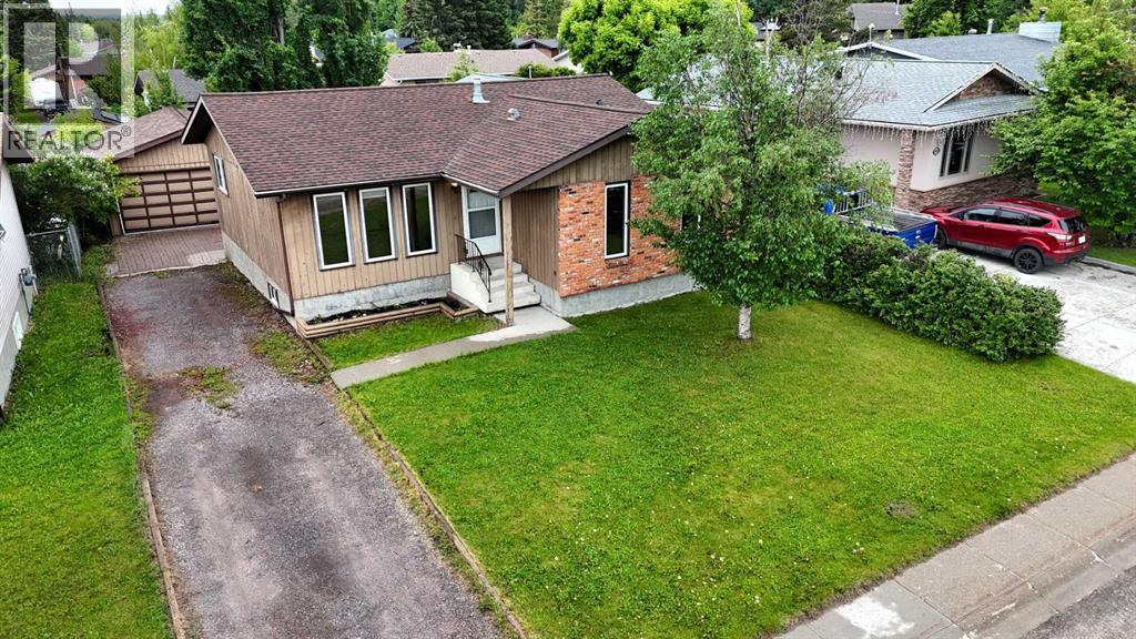 5415 15 Avenue - 41