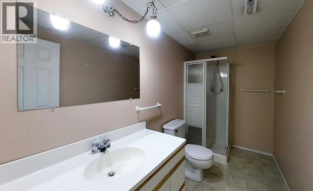5415 15 Avenue - 21