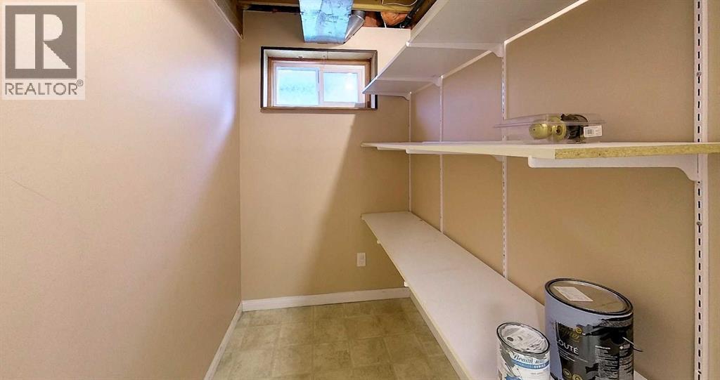 5415 15 Avenue - 23