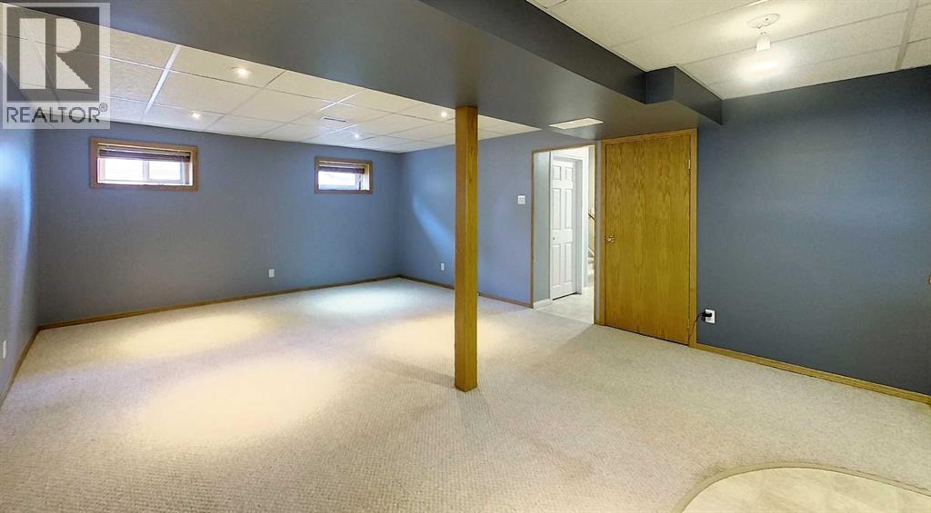 5415 15 Avenue - 17