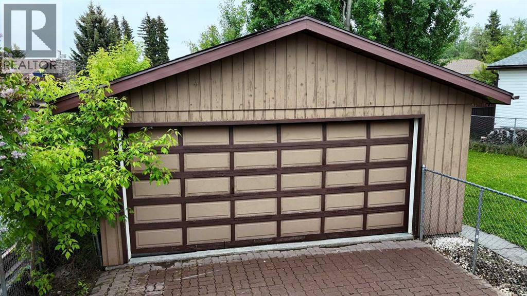 5415 15 Avenue - 28