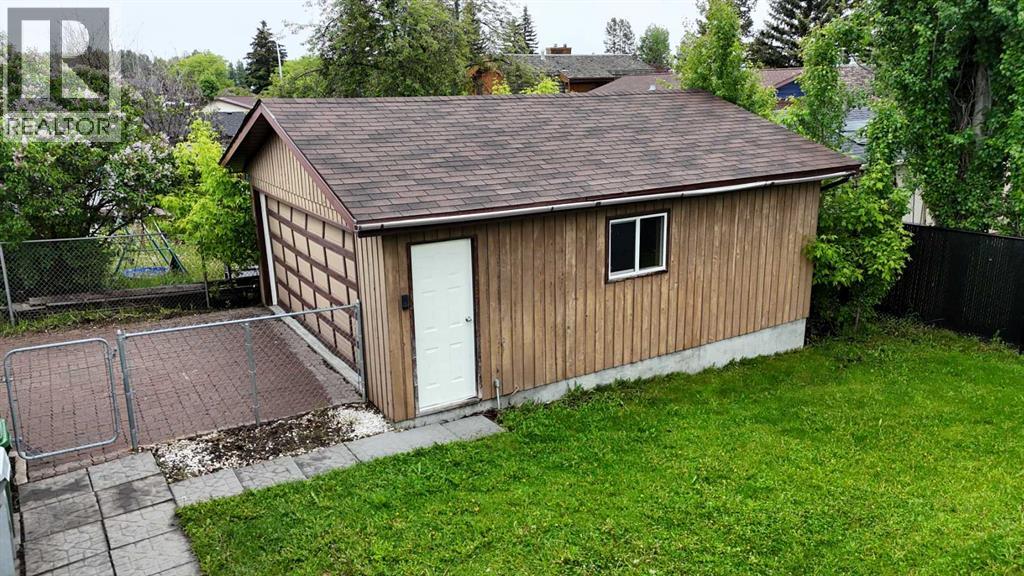 5415 15 Avenue - 34