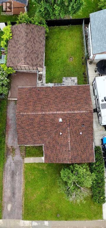 5415 15 Avenue - 38
