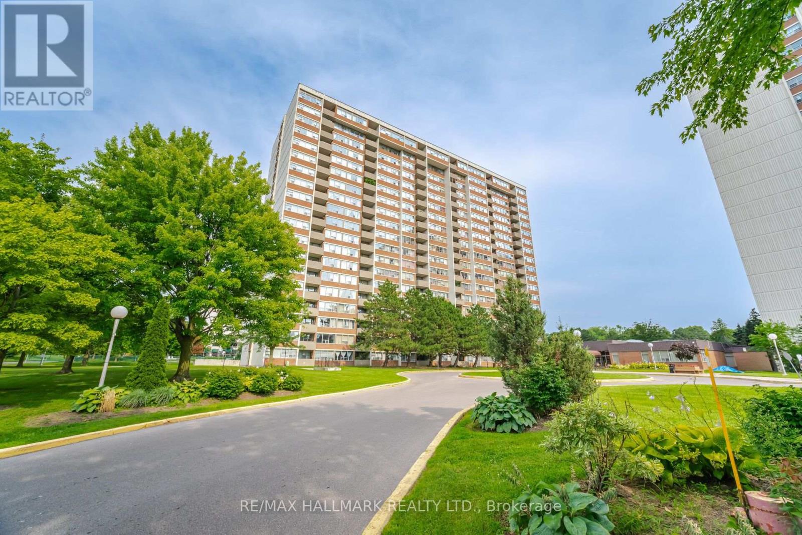 #1504 45 SILVER SPRINGS BOULEVARD - 1