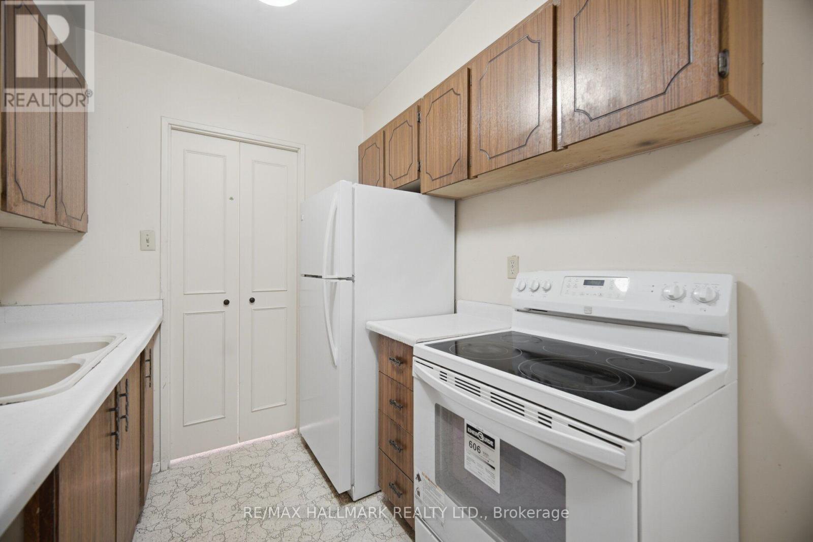 #1504 45 SILVER SPRINGS BOULEVARD - 12