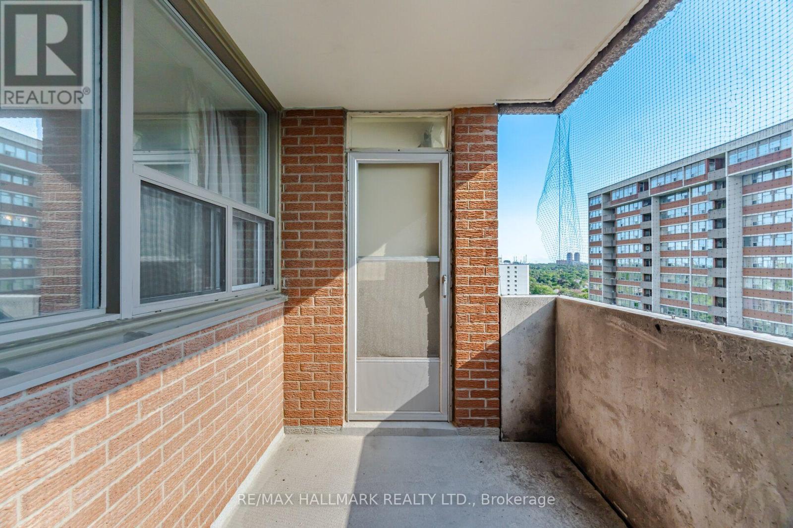 #1504 45 SILVER SPRINGS BOULEVARD - 22