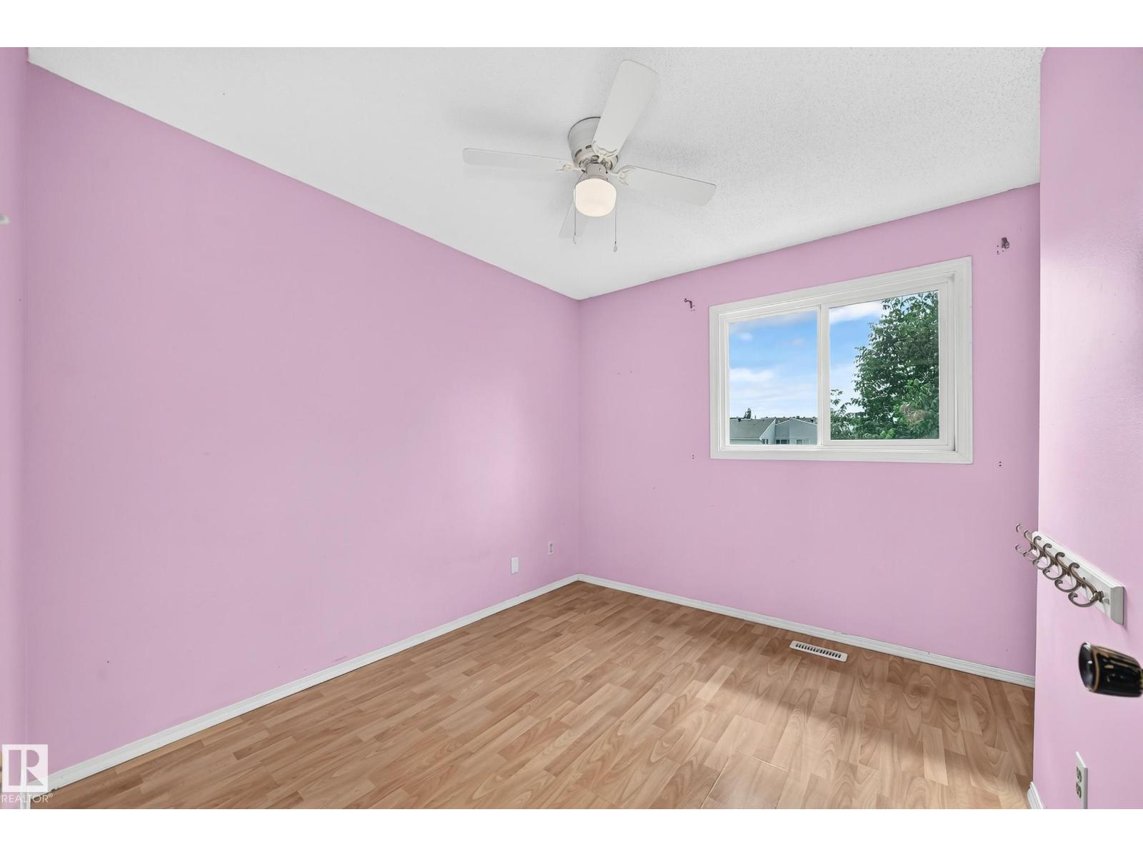 32 MCLEOD PL NW - 21