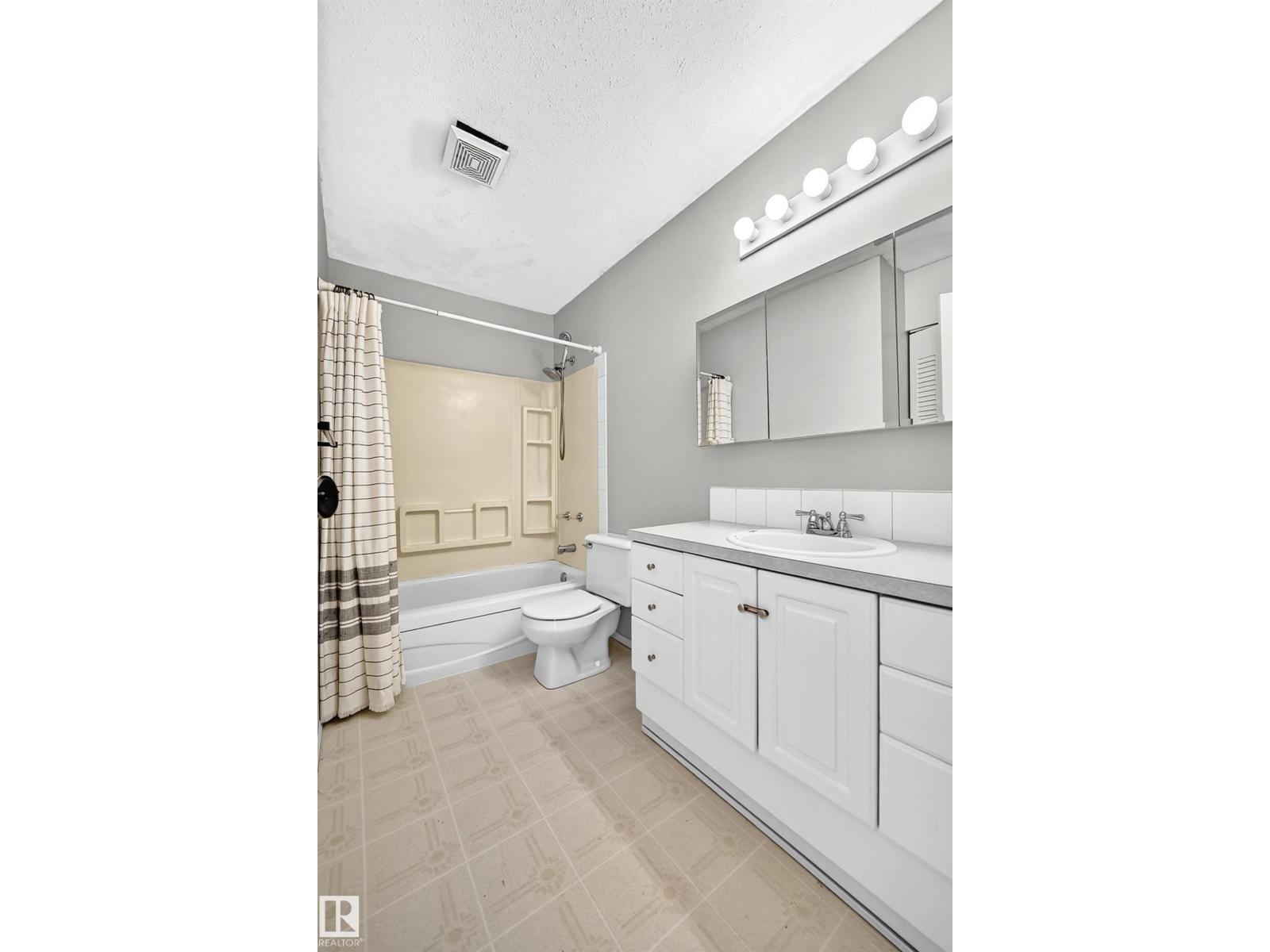 32 MCLEOD PL NW - 29