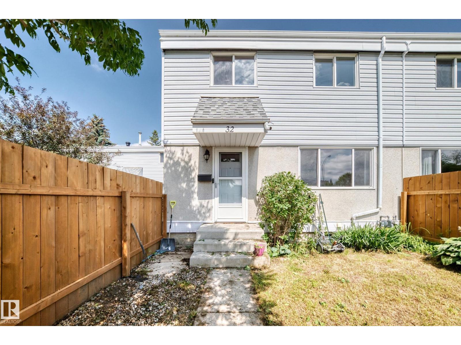 32 MCLEOD PL NW - 3