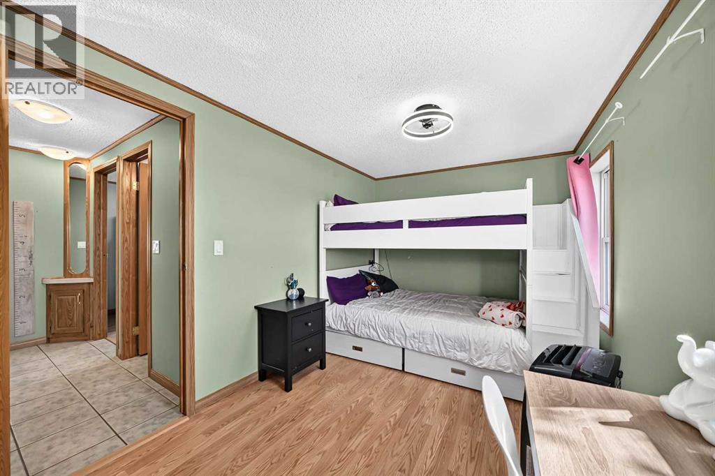 41 Westmount Drive — photo 16