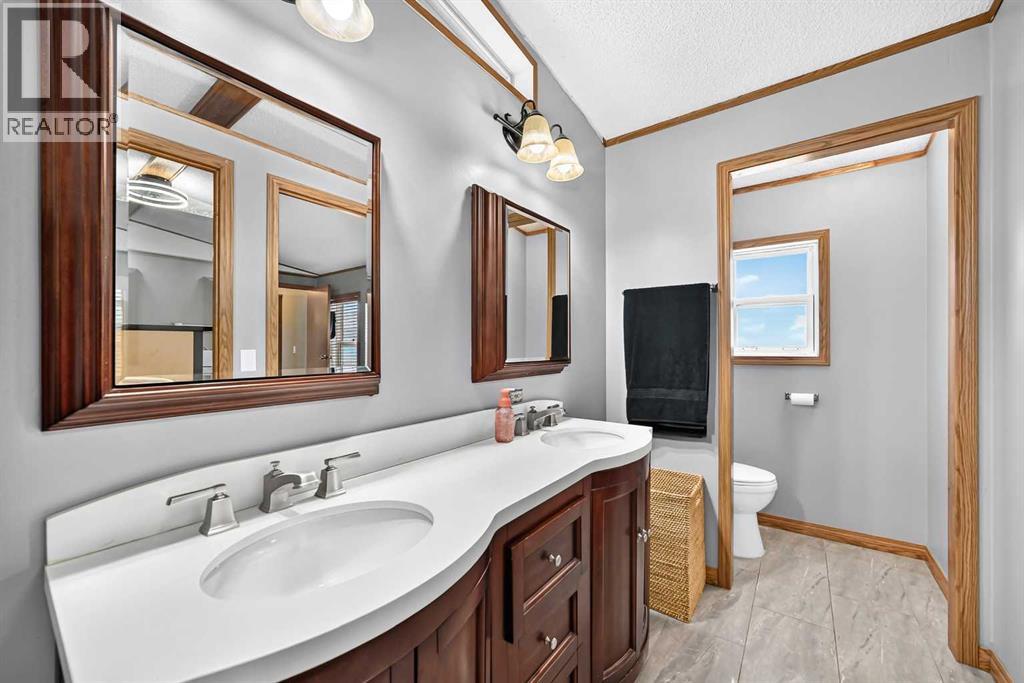 41 Westmount Drive — photo 13