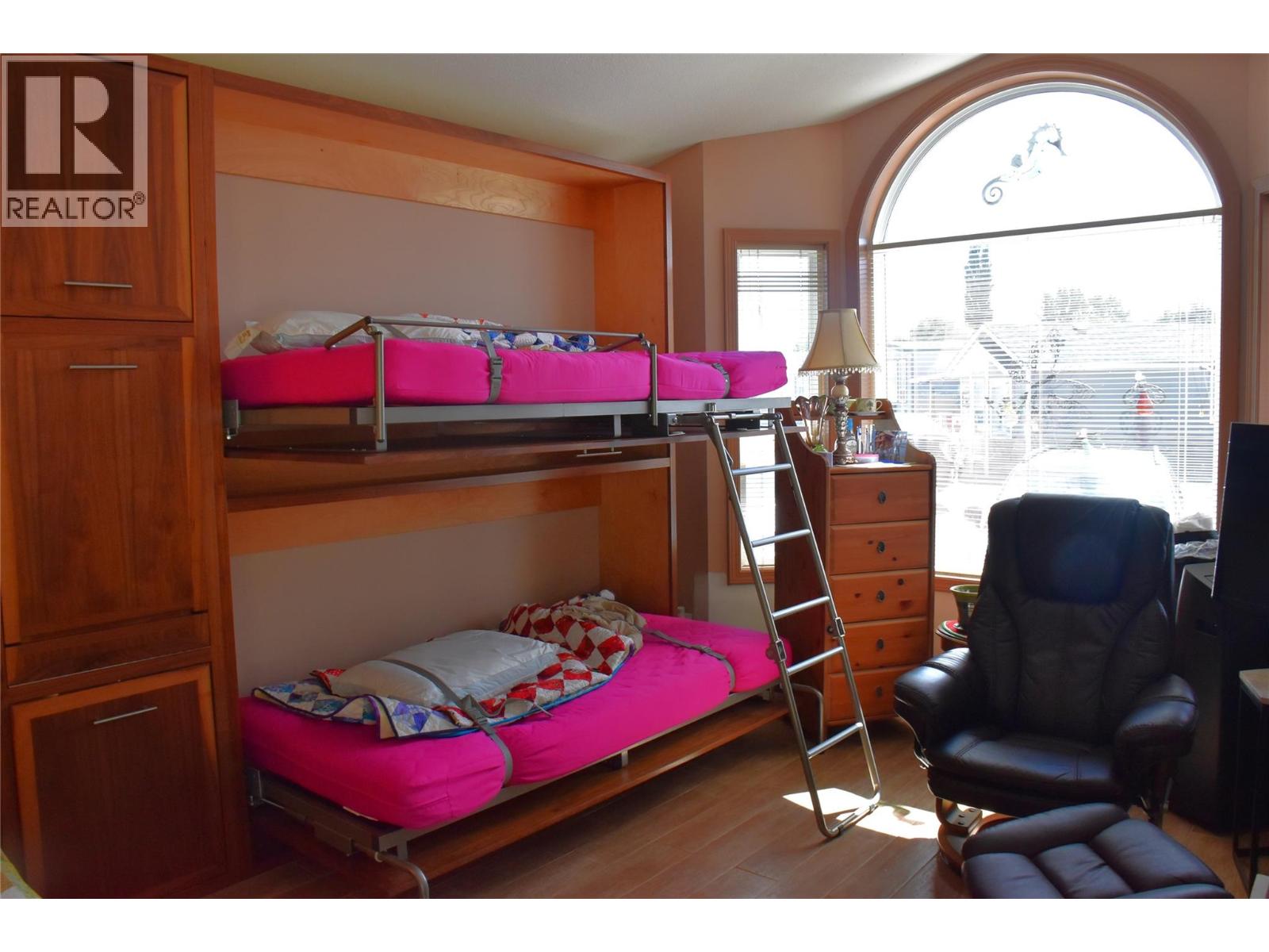 #17 2615 Lakeshore Drive - 10