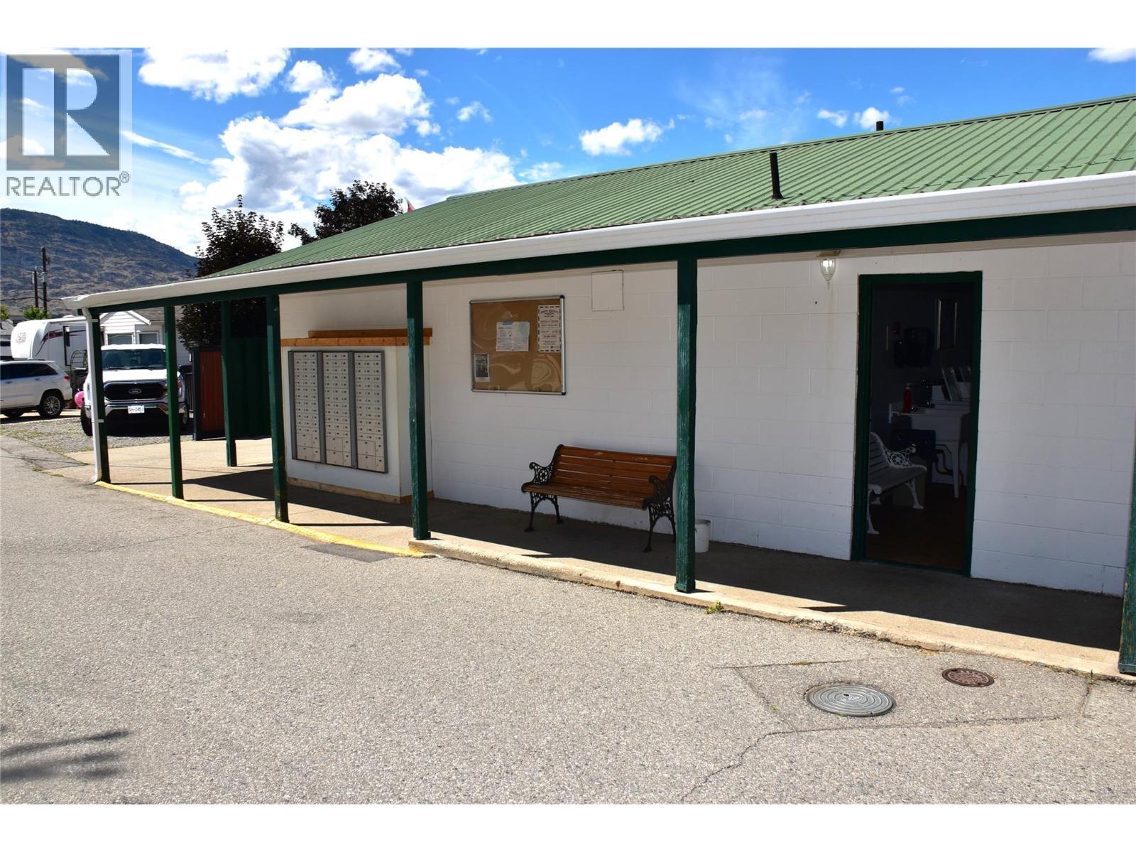#17 2615 Lakeshore Drive - 39